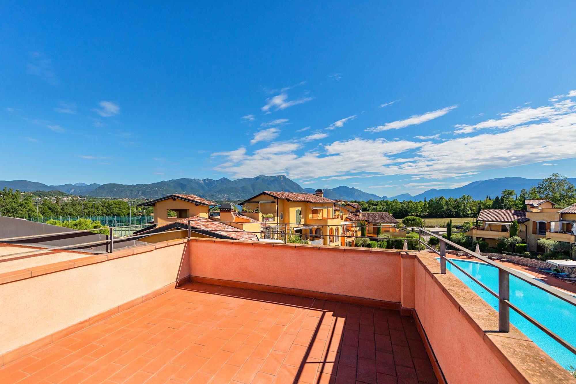 Borgo Del Torchio Apartments By Wonderful Italy Манерба дел Гарда Екстериор снимка
